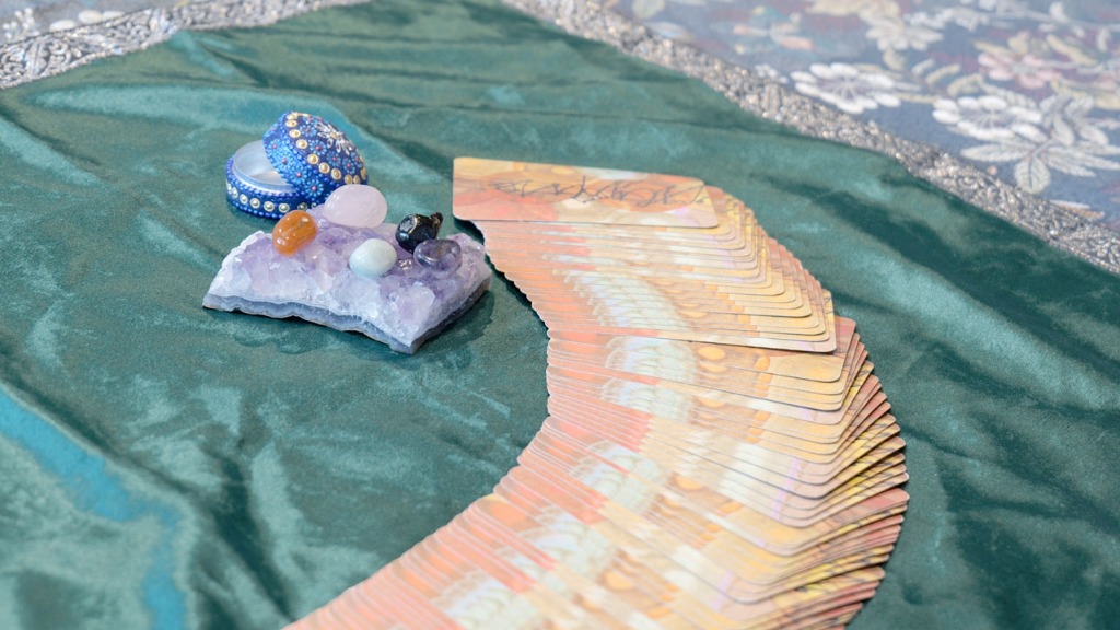 迷ったら時こそ占いでスッキリ！